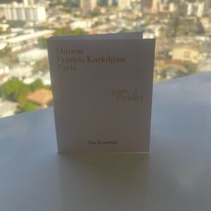 Maison Francis Kurkdjian Eau de Parfum Sample
Spray 2ml.06 oz